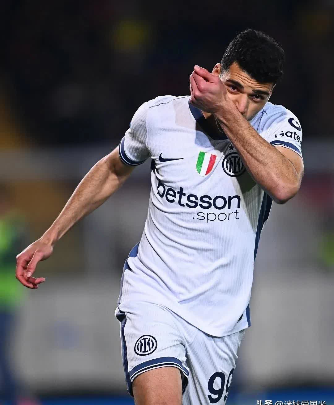 伊朗足球俱乐部在国际比赛中展现出色状态