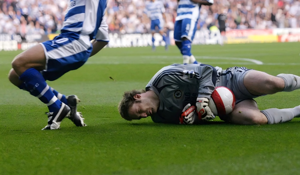 乐鱼体育登陆入口-重返巅峰，足球巨星再掀风云