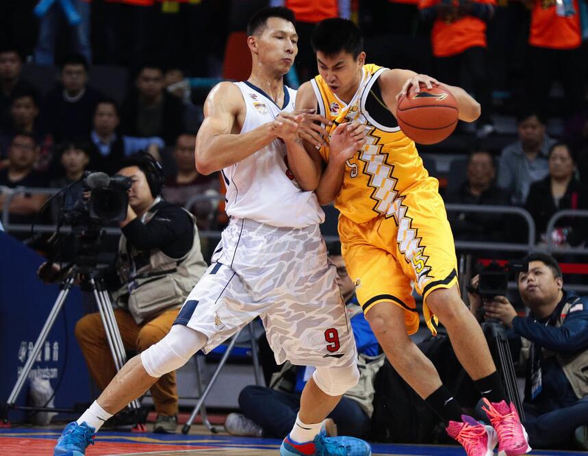 尼克斯血洗菲律宾男篮，布拉德利一己之力扛起全队