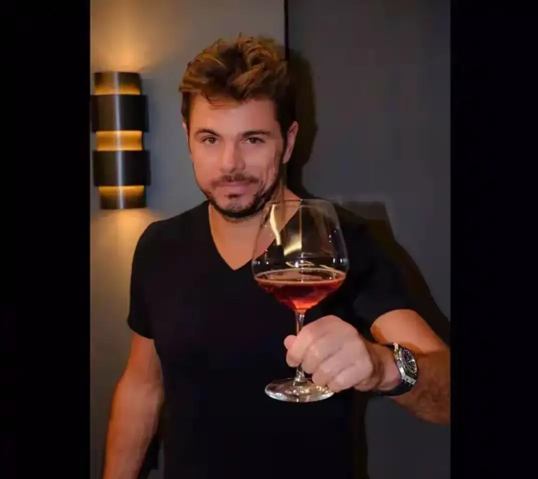 乐鱼体育官网网页版-意大利网球队横扫美国网球队，瓦林卡制霸全场